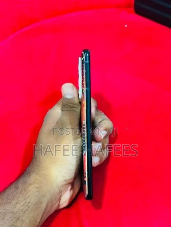 Samsung Galaxy S21 Ultra (Used)