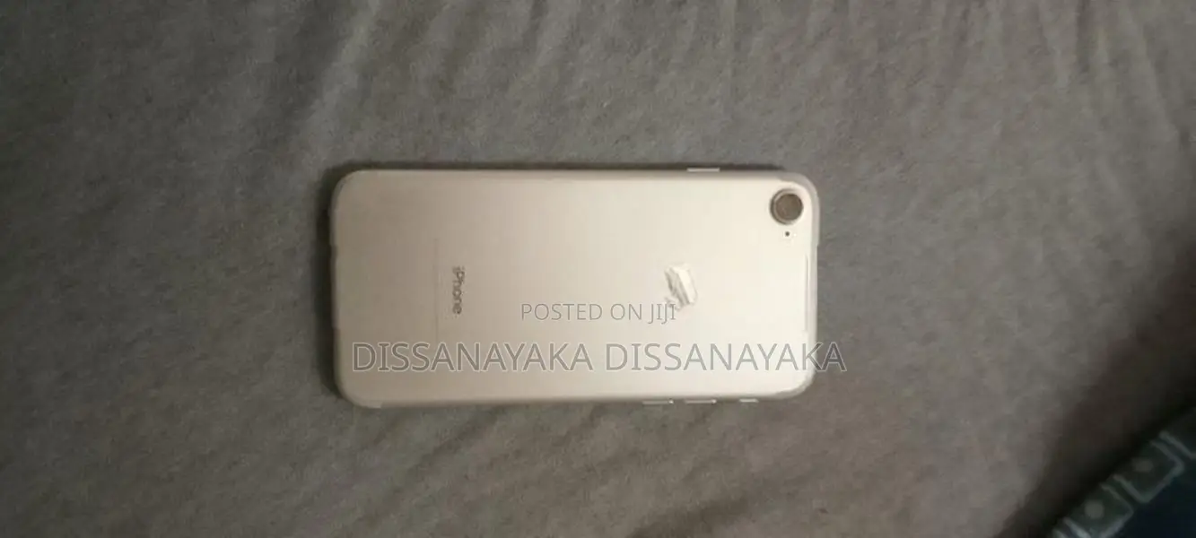 Apple iPhone 7 (Used)