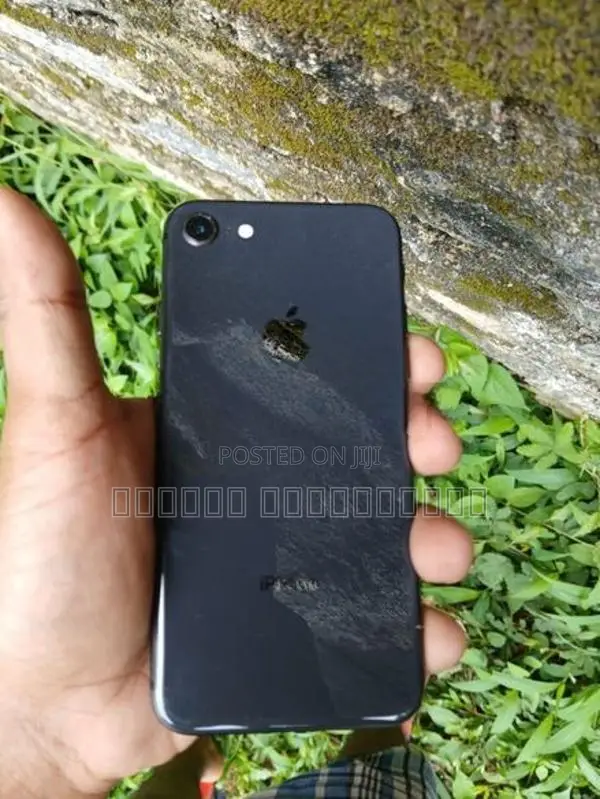 Apple iPhone 8 64GB (Used)