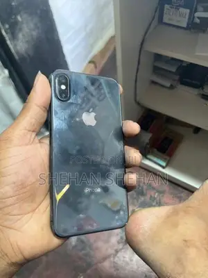 Apple iPhone X (Used)