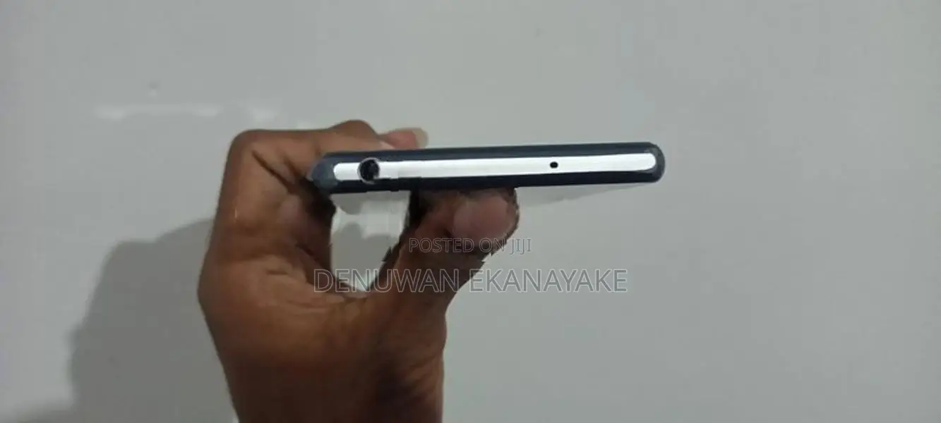 Sony Xperia Z2 (Used)