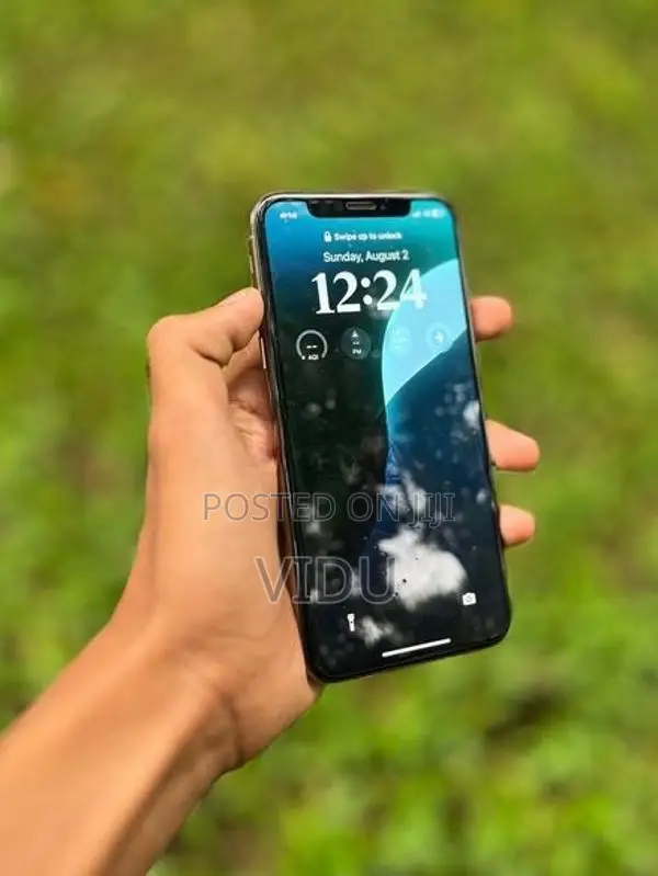 Apple iPhone XS (Used)