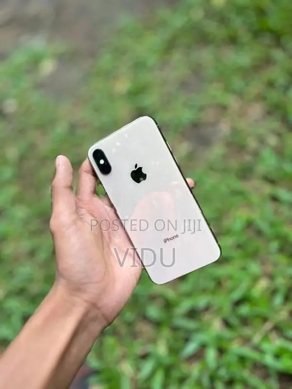 Apple iPhone XS (Used)