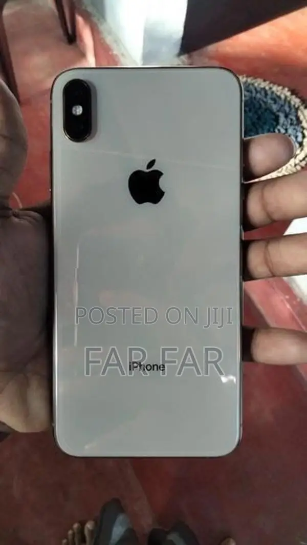Apple iPhone XS Max (Used)
