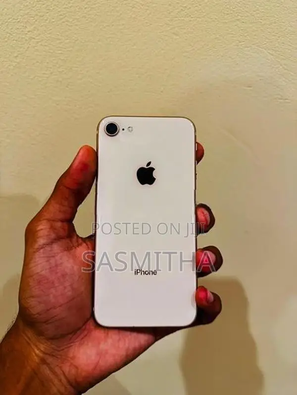 Apple iPhone 8 (64/128GB) (Used)
