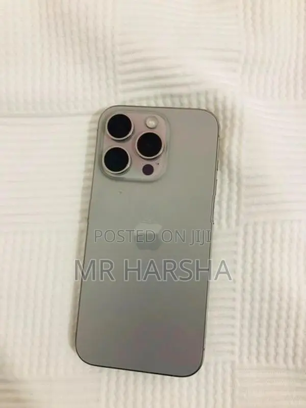 Apple iPhone 15 Pro (Used)