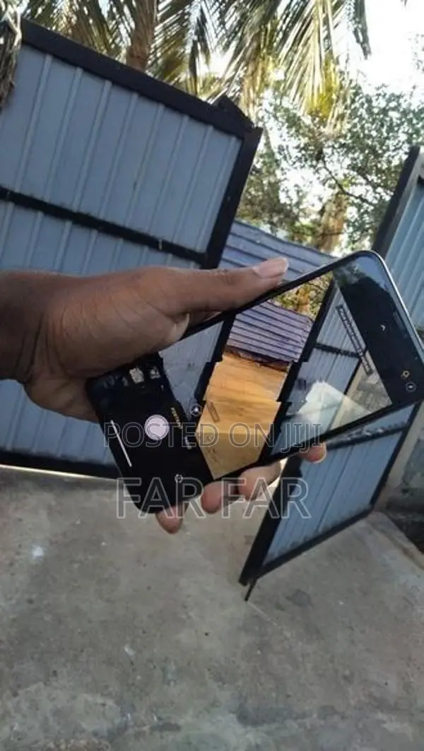 Apple iPhone XS Max (Used)