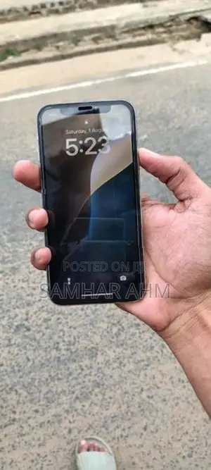 Apple iPhone XS (Used)