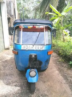 Bajaj RE 2005