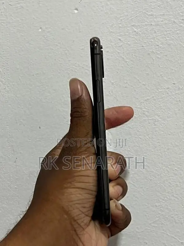 Apple iPhone XS 256GB (Used)
