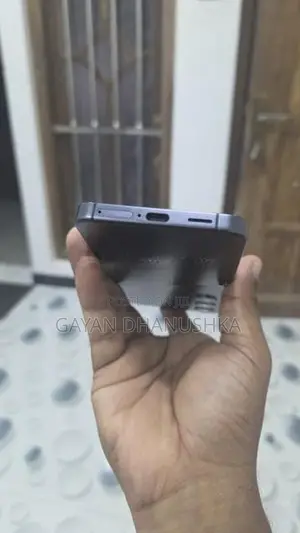 Samsung Galaxy S24 8gb 256 (Used)