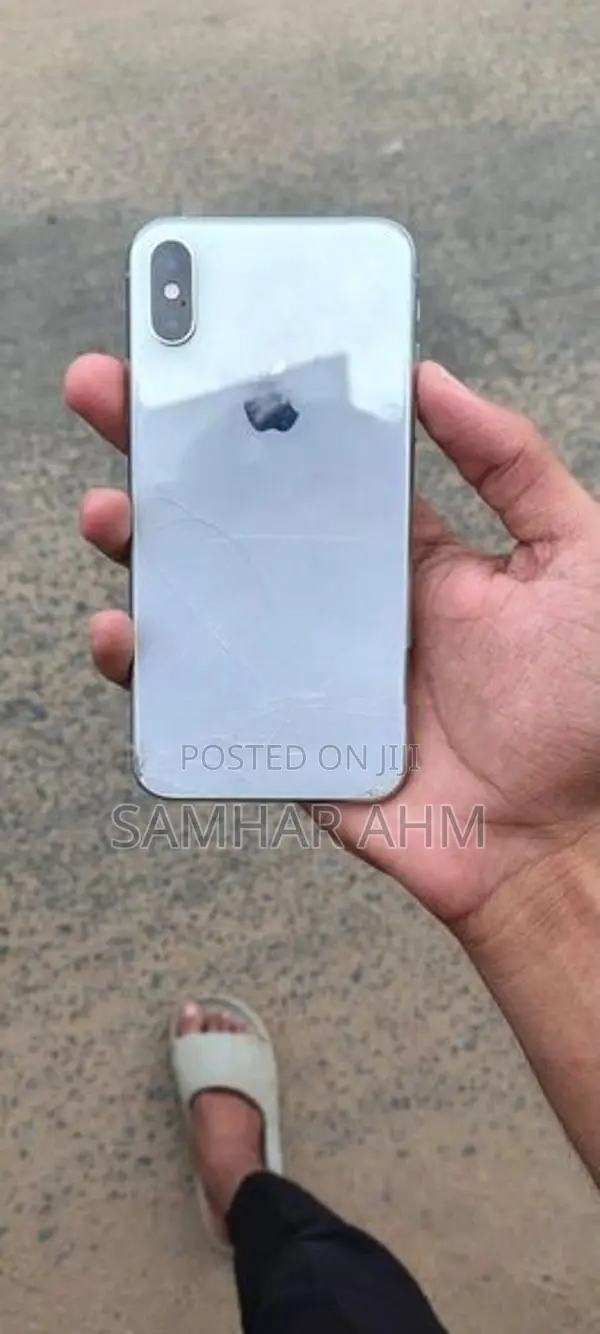 Apple iPhone XS (Used)