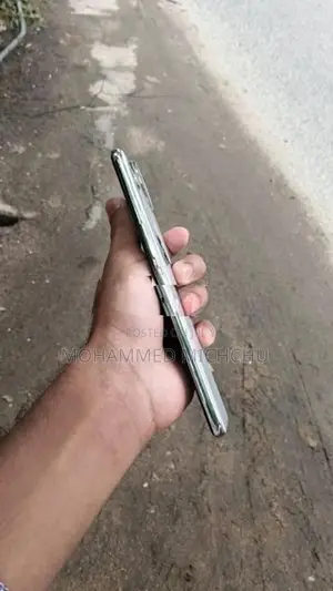 VIVO V50E (Used)