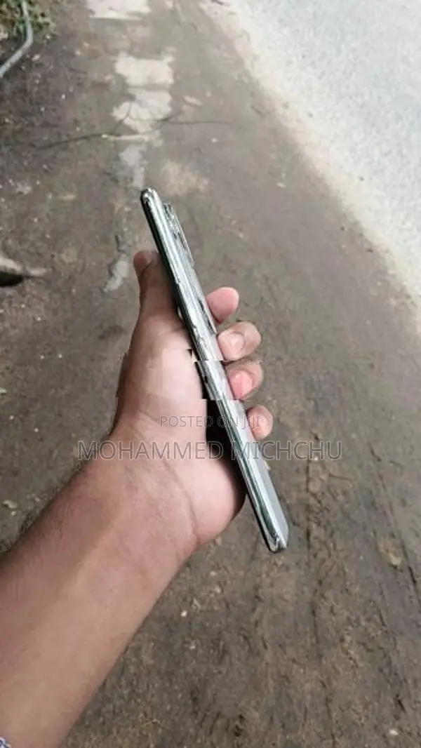 VIVO V50E (Used)