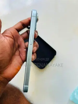 Apple iPhone 15 (Used)