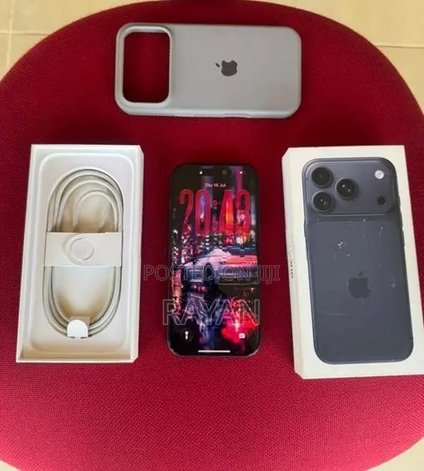 Apple iPhone 17 Pro 256GB Blue (Used)