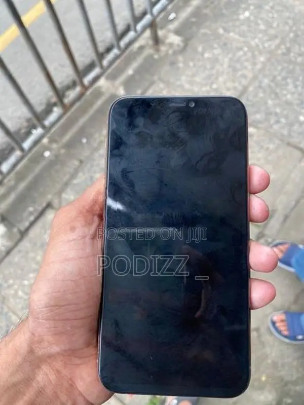 Apple iPhone 11 Pro (Used)