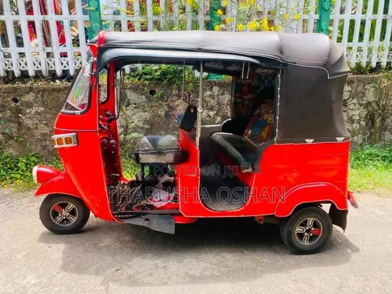 Bajaj RE 2008