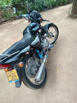 Bajaj CT100 2006