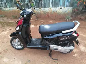 Mahindra Gusto 2015