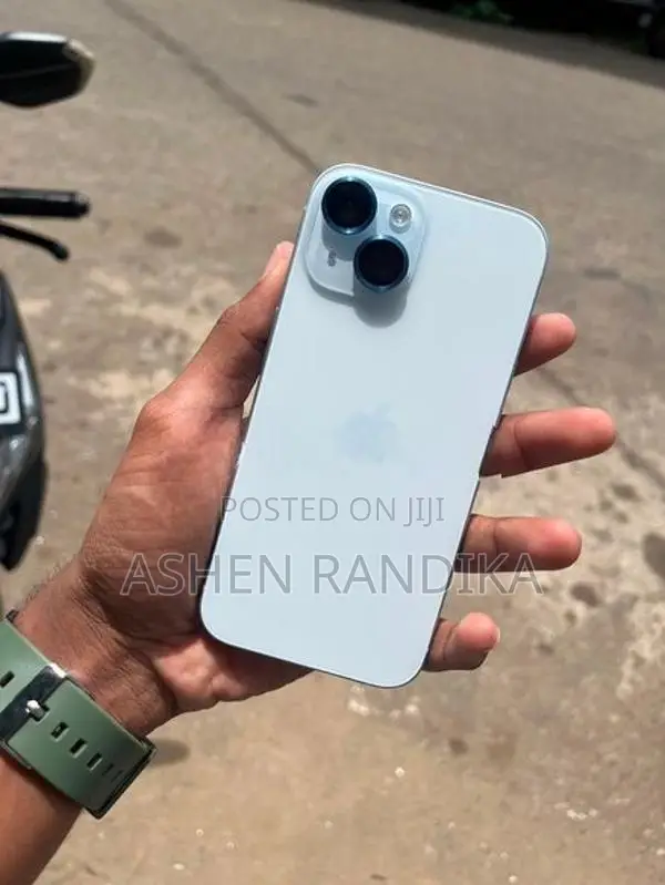 Apple iPhone 15 (Used)