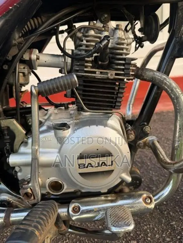 Bajaj CT100 2016