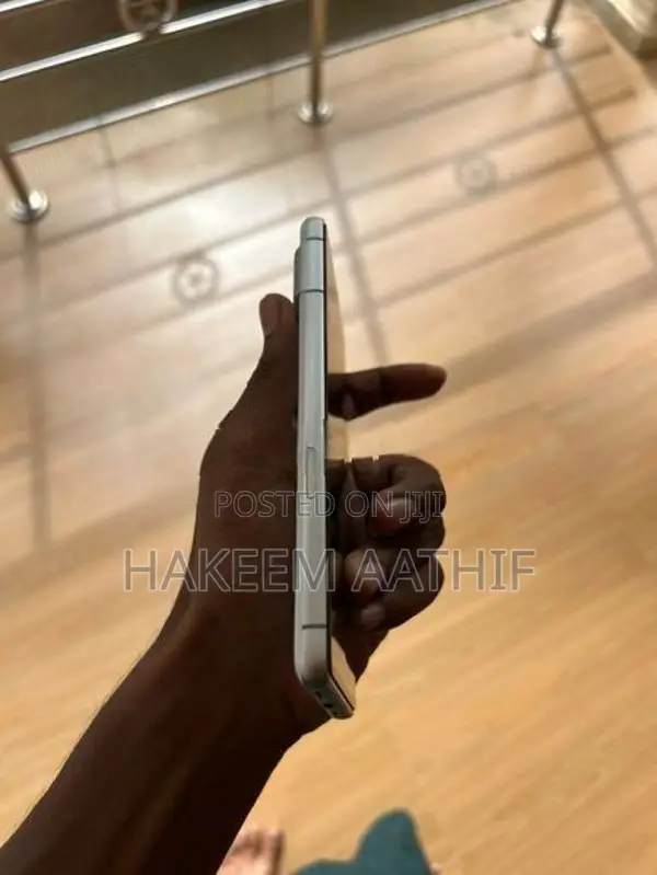 Google Pixel 7 cheese 🧀 (Used)