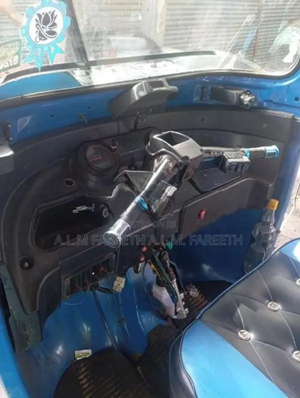Bajaj RE 2015