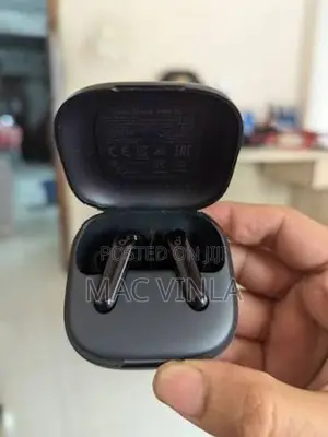 R60i nc Earpods