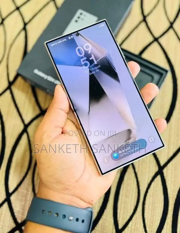 Samsung Galaxy S24 Ultra 256GB (Used)