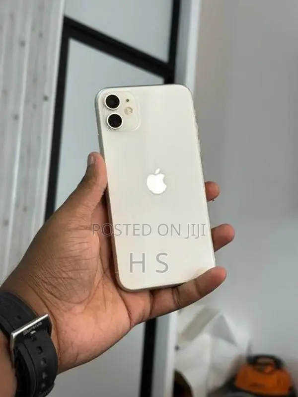 Apple iPhone 11 (Used)