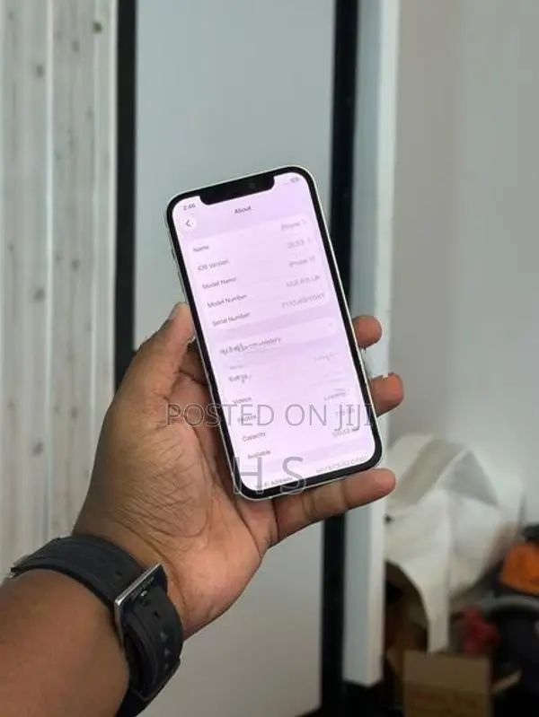 Apple iPhone 12 128GB (Used)