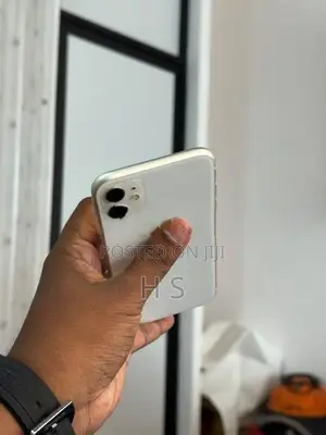 Apple iPhone 11 (Used)