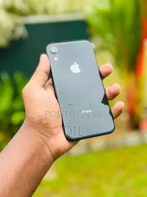 Apple iPhone XR 64GB (Used)