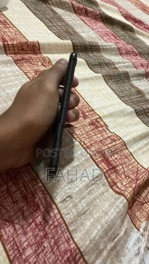 Apple iPhone 8 (Used)