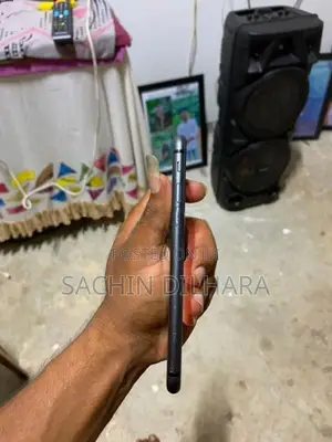 Apple iPhone 8 (Used)
