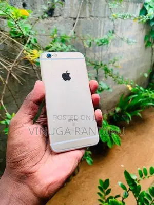 Apple iPhone 6S (Used)