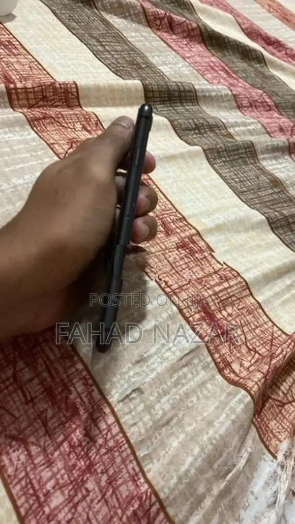 Apple iPhone 8 (Used)