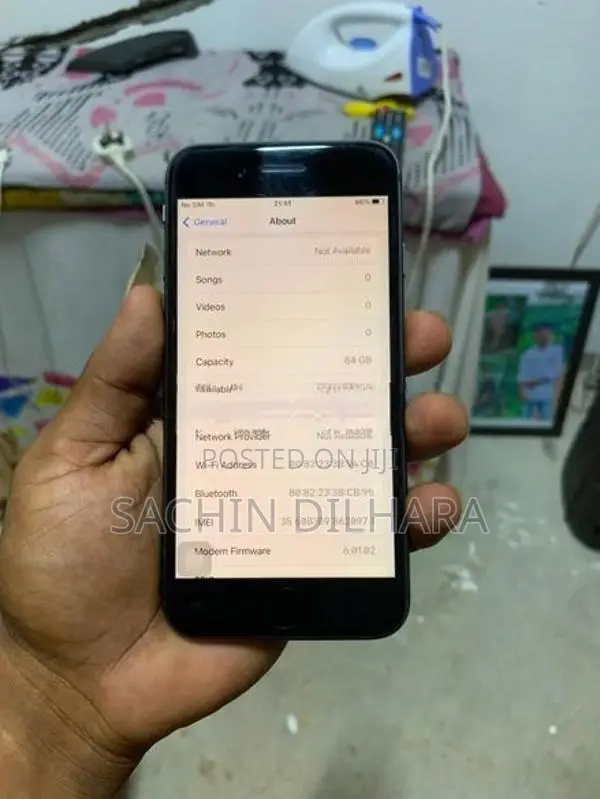 Apple iPhone 8 (Used)