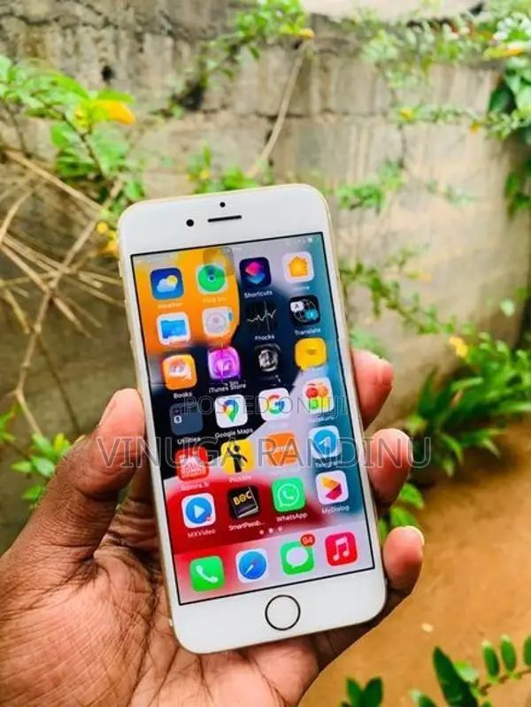 Apple iPhone 6S (Used)