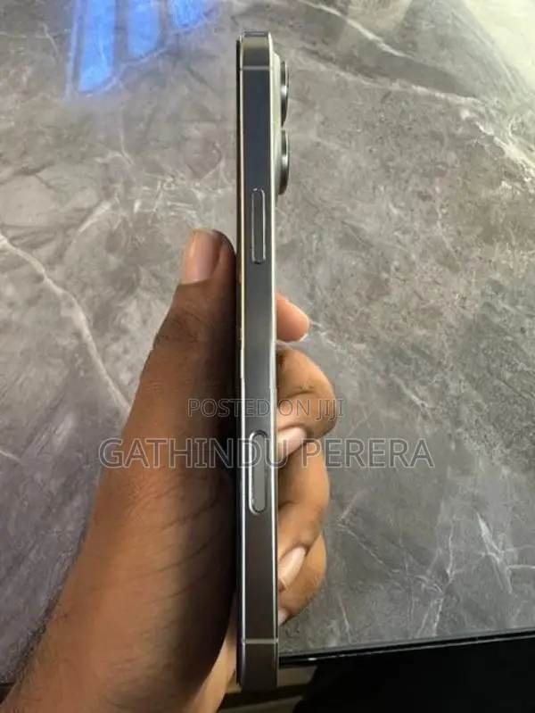 Apple iPhone 16 Pro Max (Used)