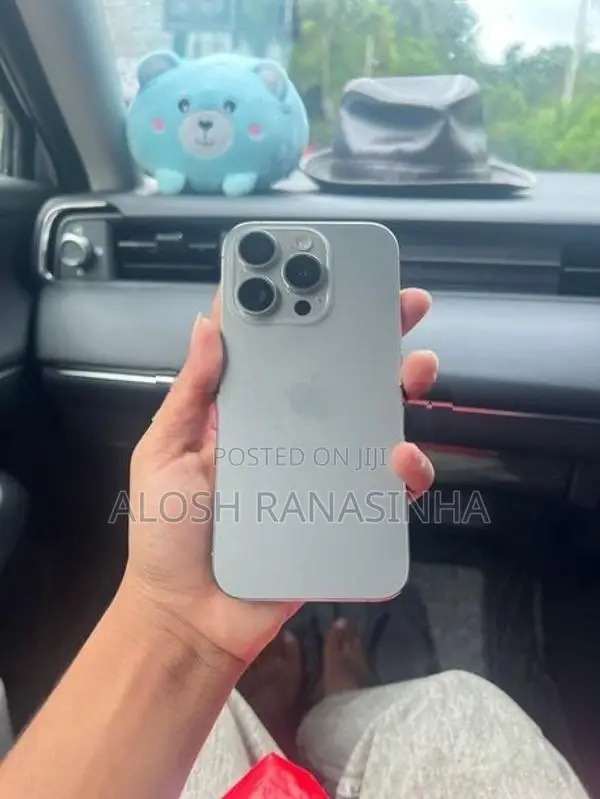 Apple iPhone 15 Pro (Used)