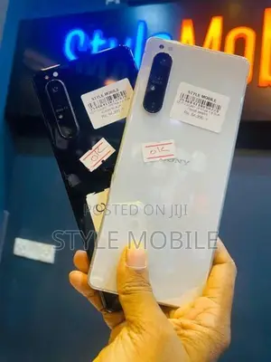 Sony Xperia 1 II 8GB 128GB (Used)