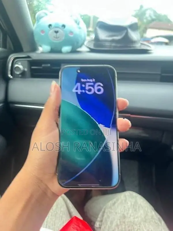 Apple iPhone 15 Pro (Used)
