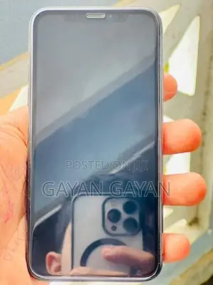 Apple iPhone XS (Used)