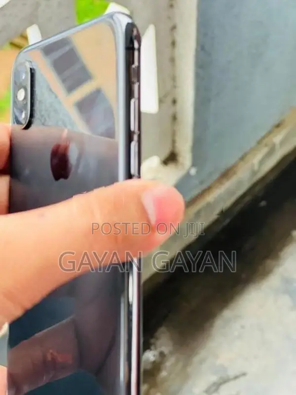 Apple iPhone XS (Used)