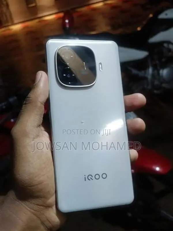 iqoo Neo 10r (Used)