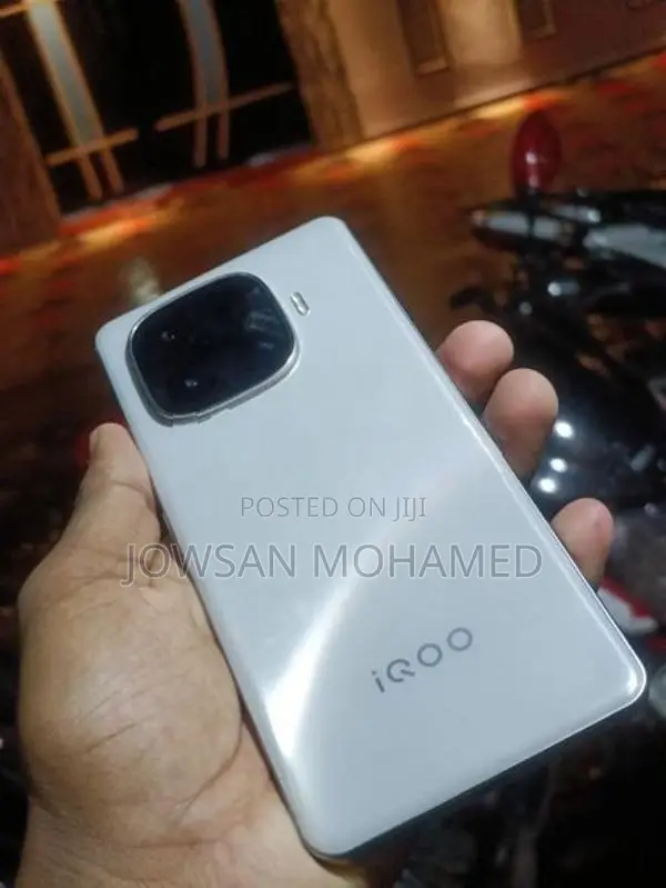 iqoo Neo 10r (Used)