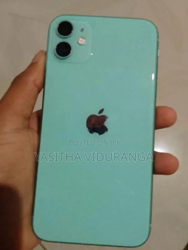 Apple iPhone 11 (Used)