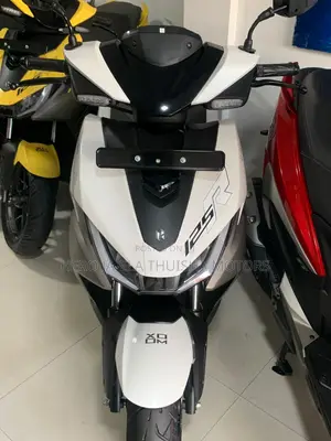 New Hero Xoom 125 2026 White